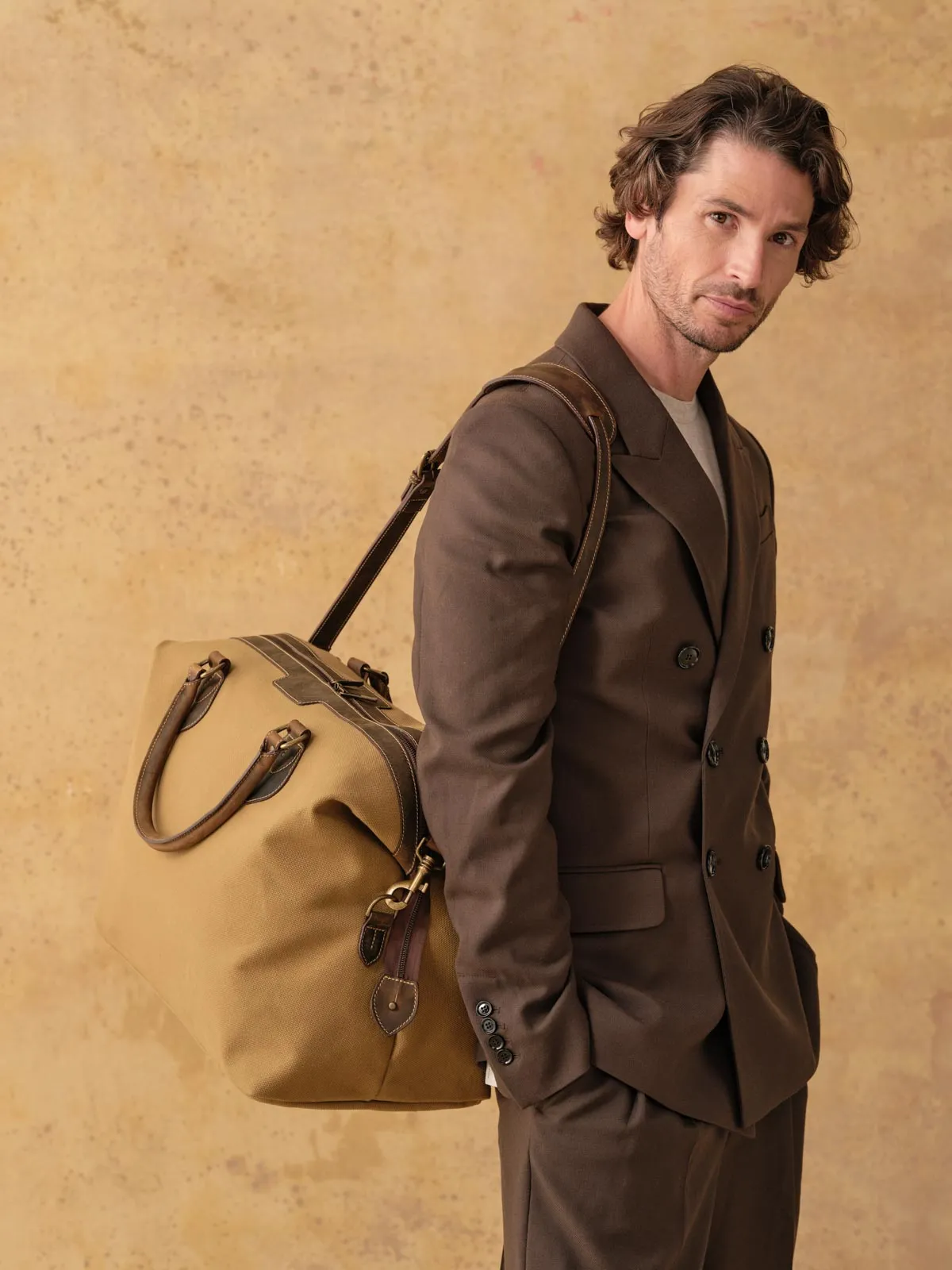 Canvas Explorer - Medium