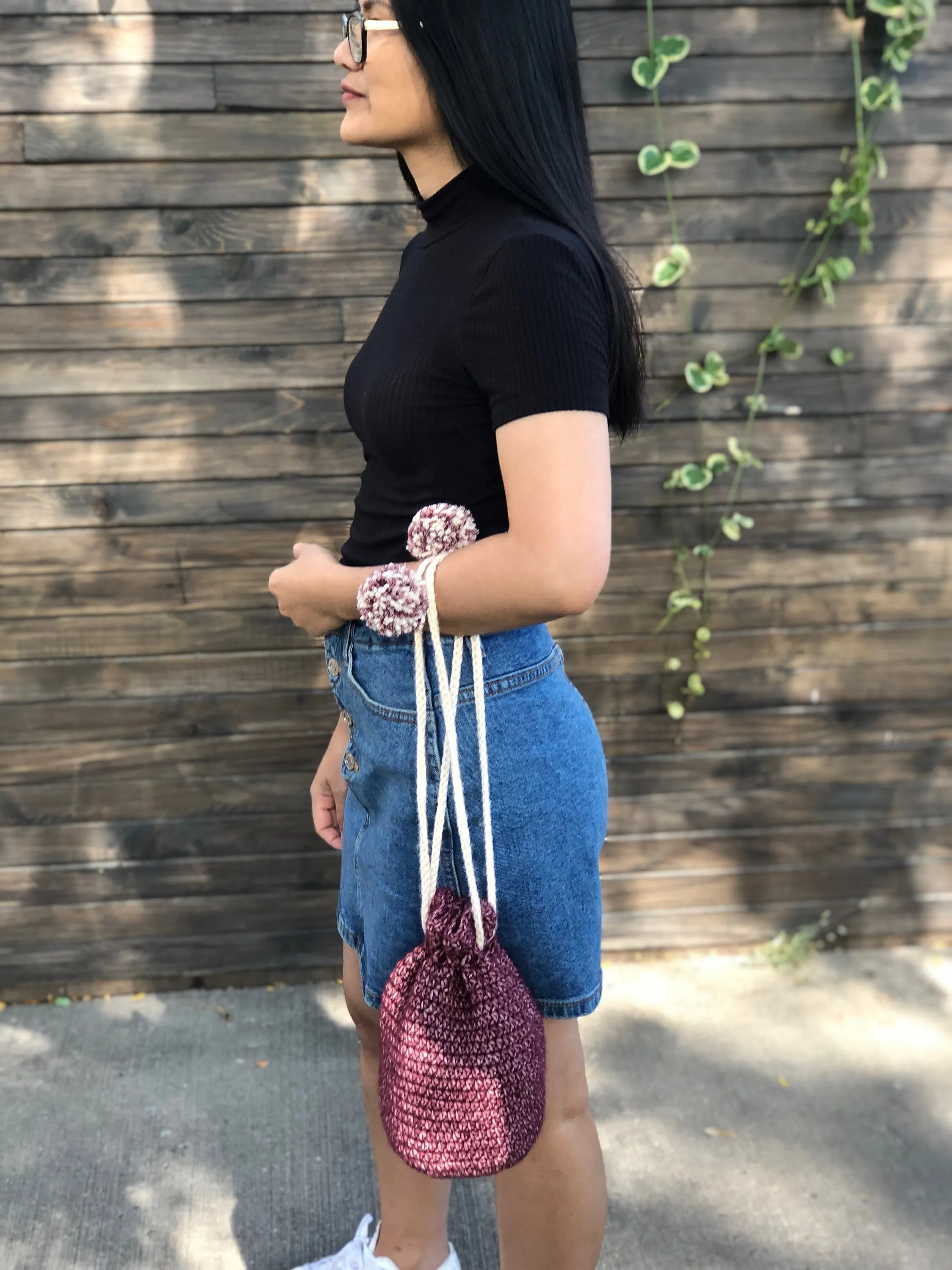 Crochet bag pattern, crochet drawstring pom pom bag pattern, backpack, bag pattern, crochet