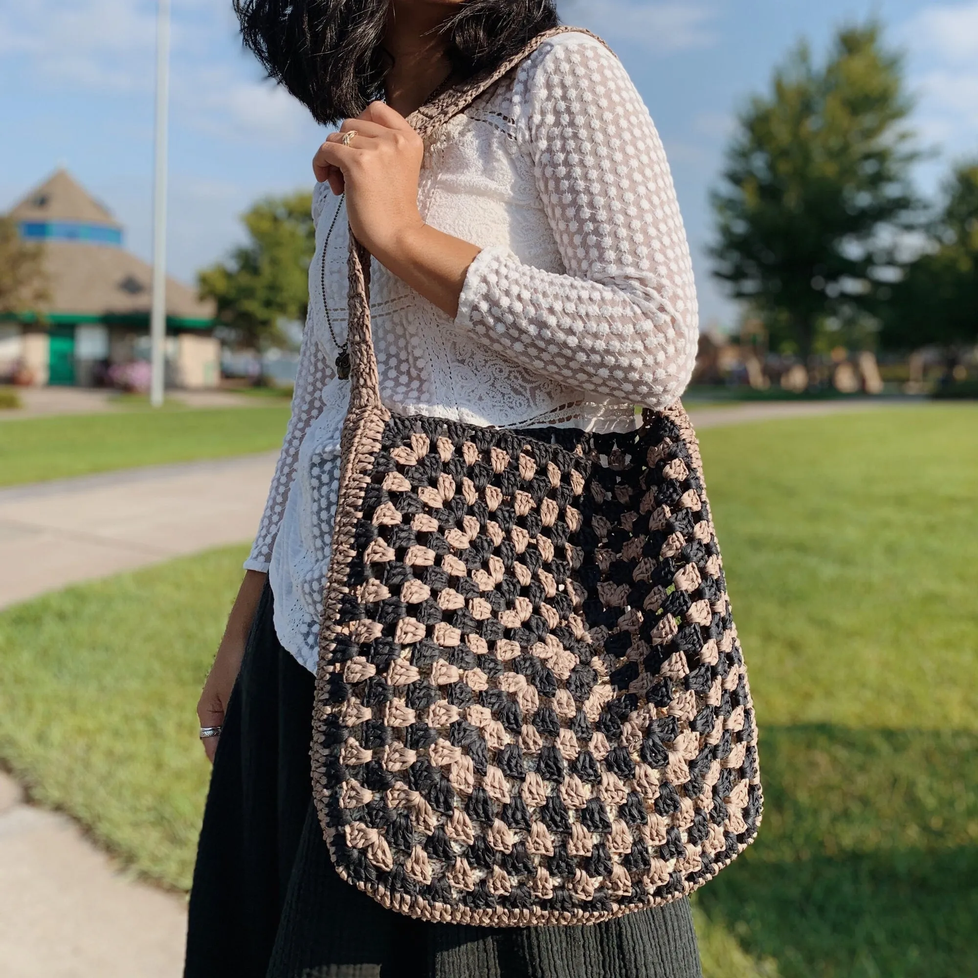 crochet granny square tote bag pattern PDF & video tutorial