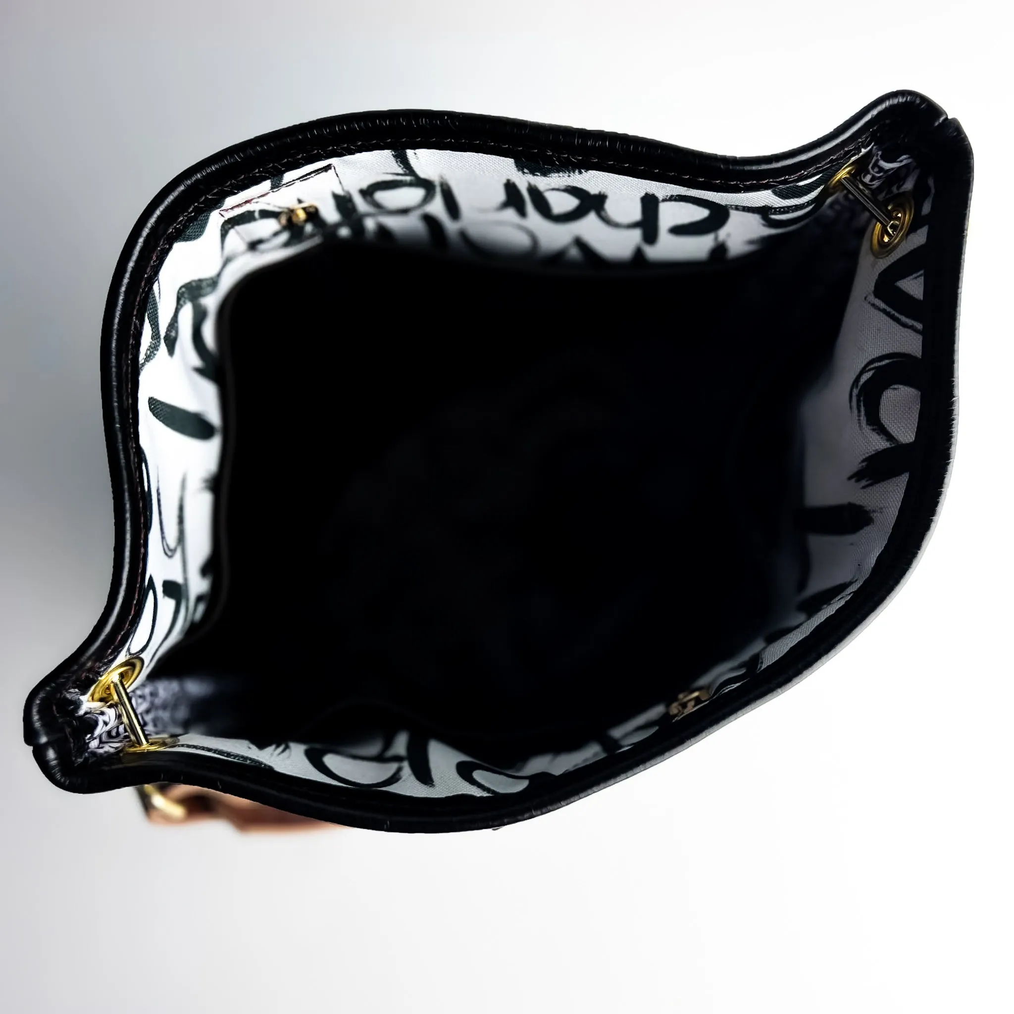 Everyday Collection | V-Tivoli Shoulder Tote