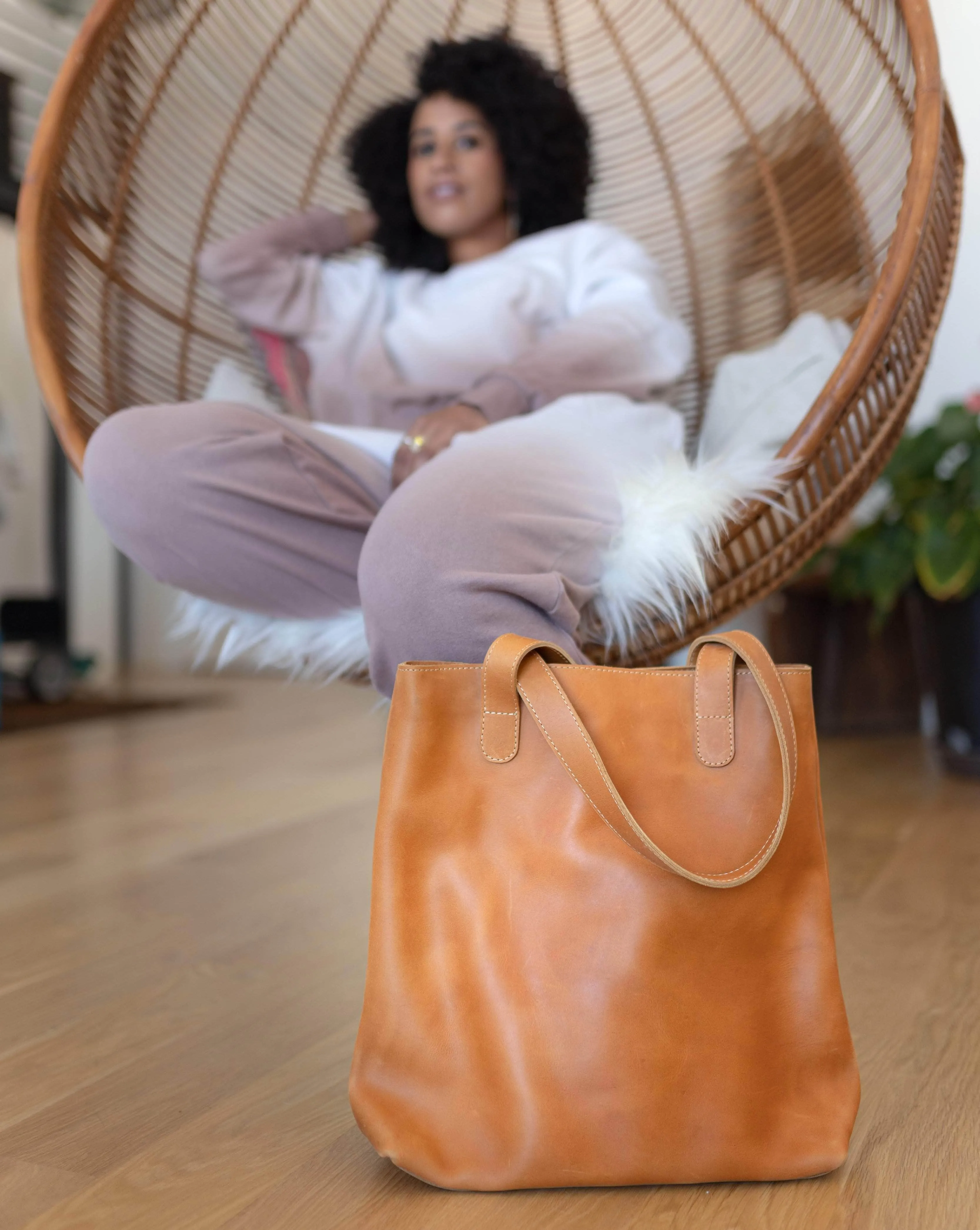 Hanna Leather Tote - Walnut