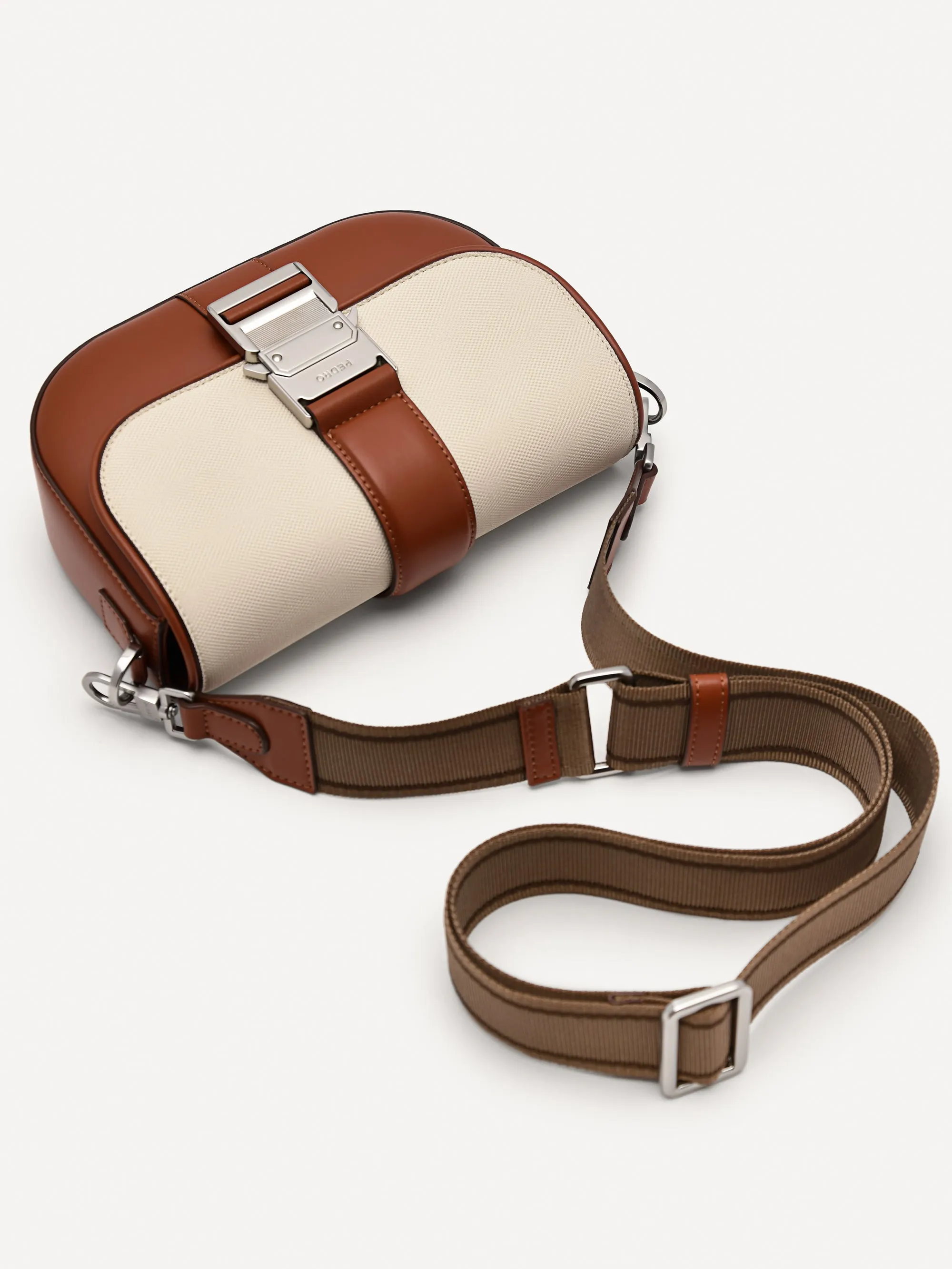 Kane Sling Bag