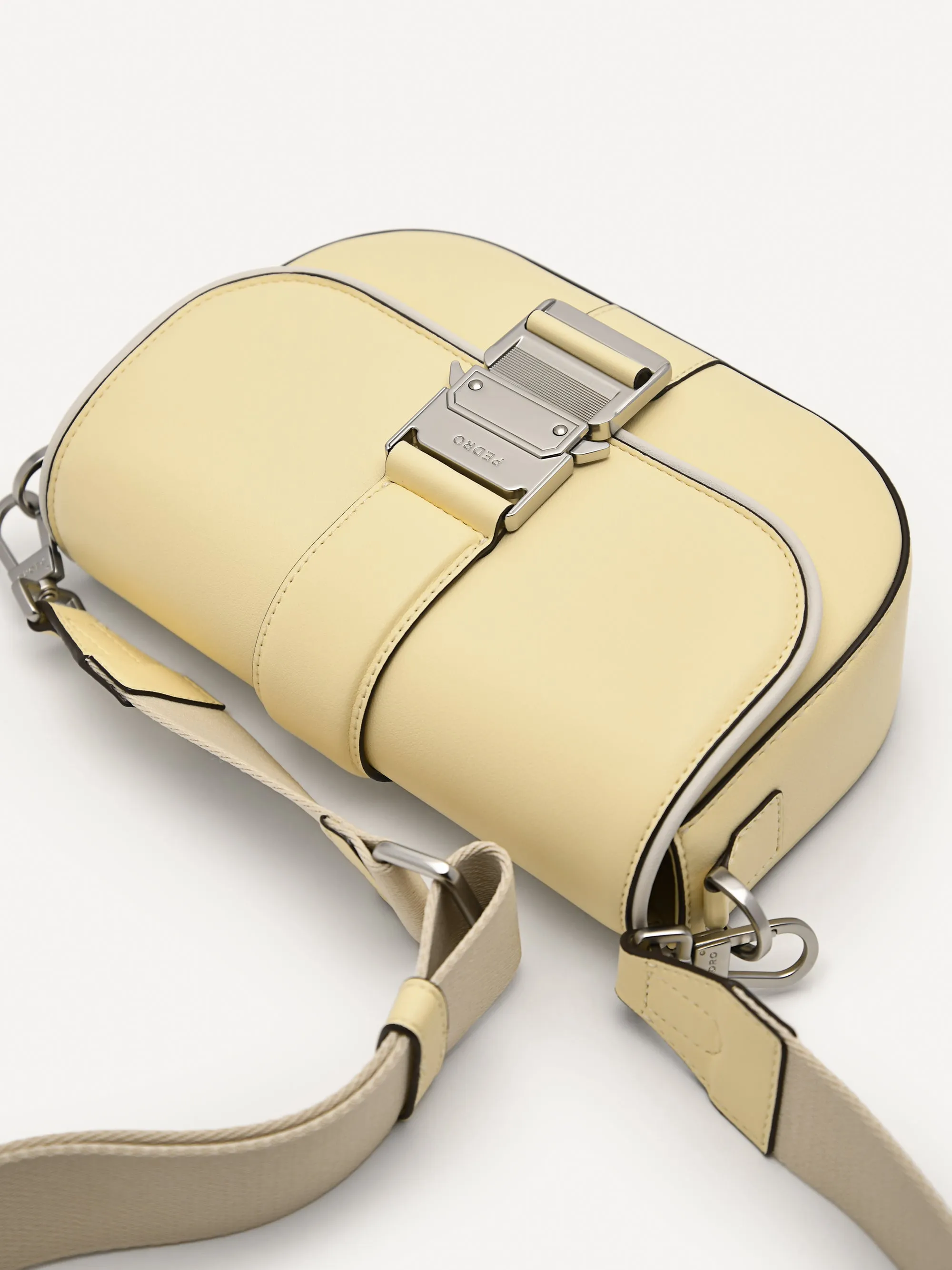 Kane Sling Bag