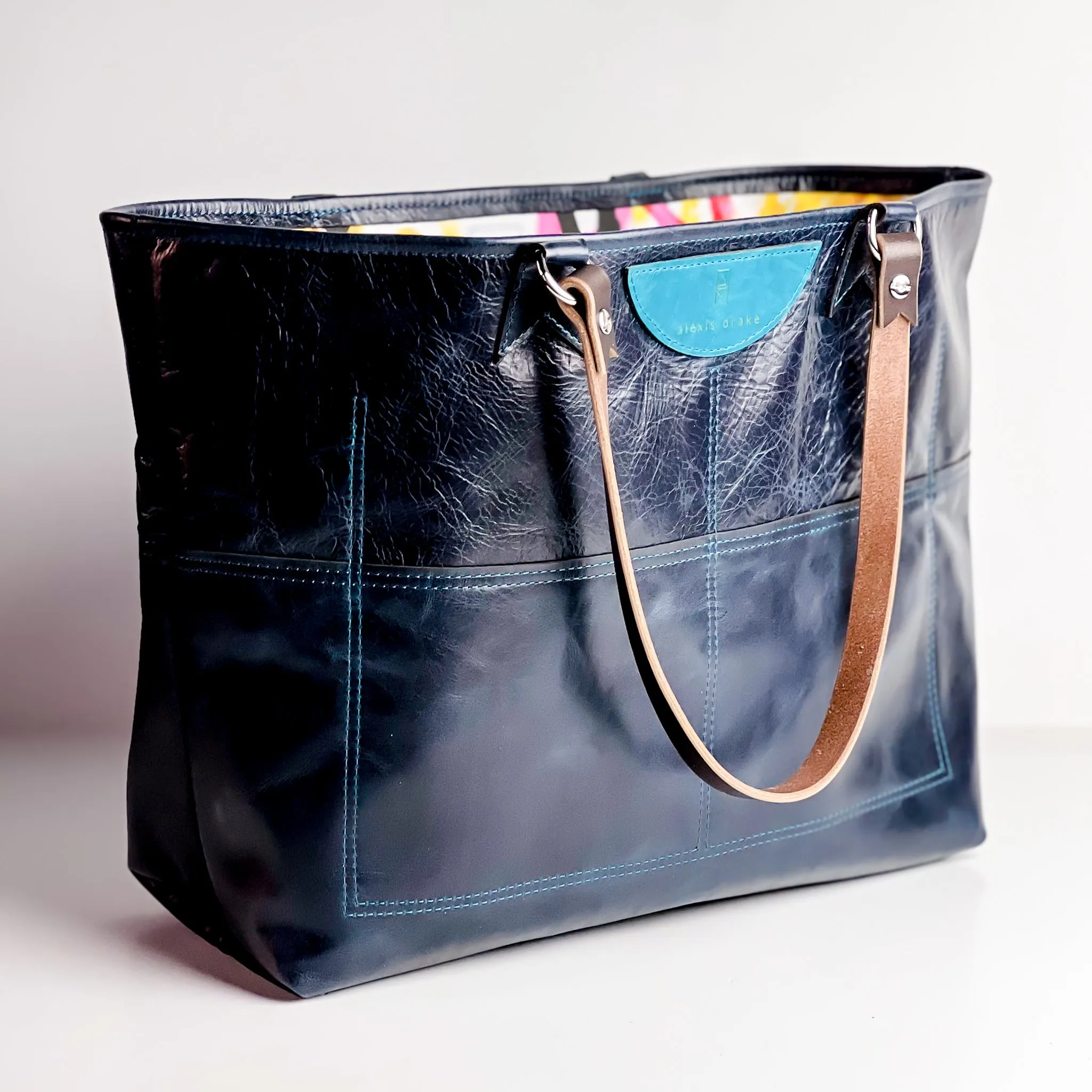 Practically Perfect Collection | Charlotte Shoulder Tote | Navy