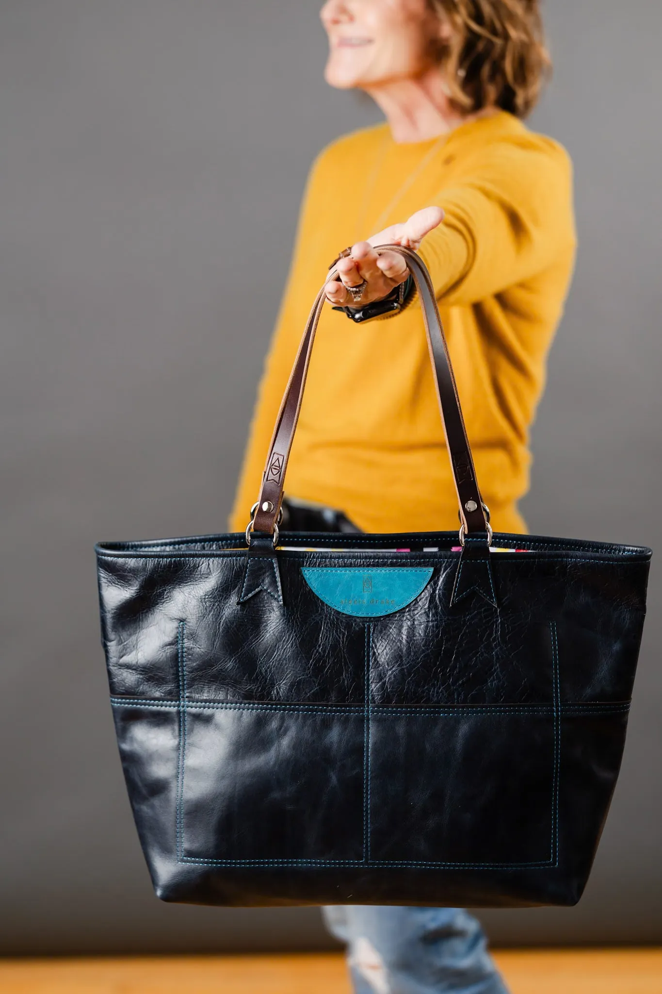 Practically Perfect Collection | Charlotte Shoulder Tote | Navy