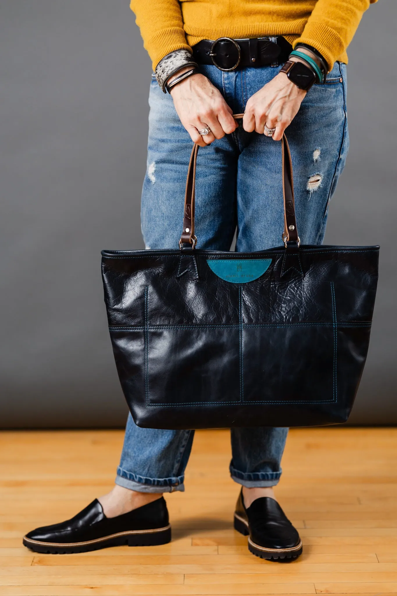 Practically Perfect Collection | Charlotte Shoulder Tote | Navy